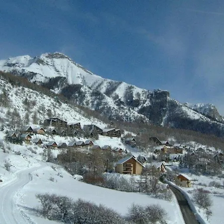 6 Pers Avec Spa, Terrasse Plein Sud A - Fr-1-393-22 Chalet
