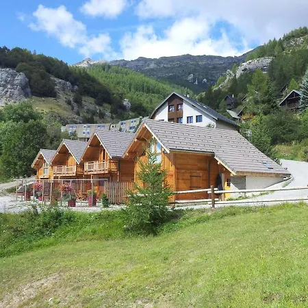 6 Pers Avec Spa, Terrasse Plein Sud A - Fr-1-393-22 Chalet